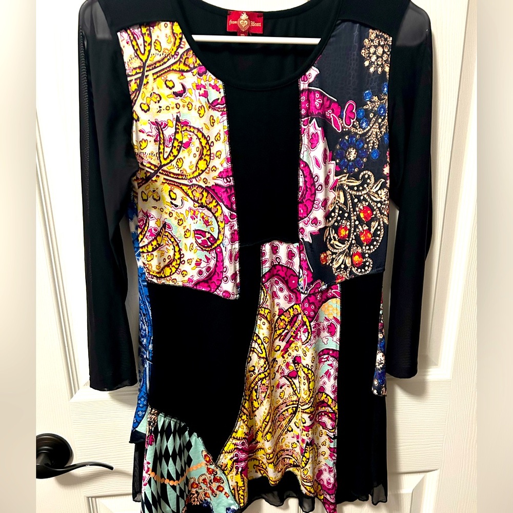 From the Heart woman’s Black Artsy lagenlook mesh colorful tunic blouse M